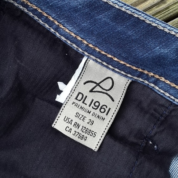DL1961 4 way 360 jeans - Picture 2 of 4